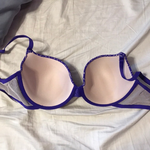 Victorias secret bra - Picture 2 of 3